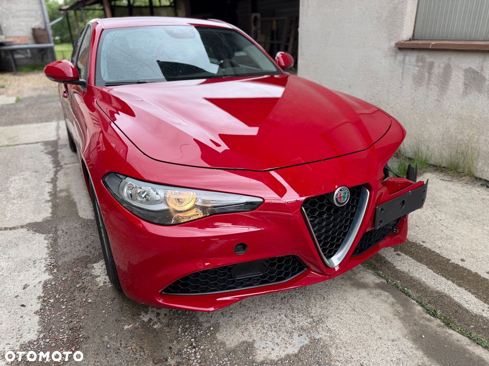Alfa Romeo Giulia 2.2 - 21