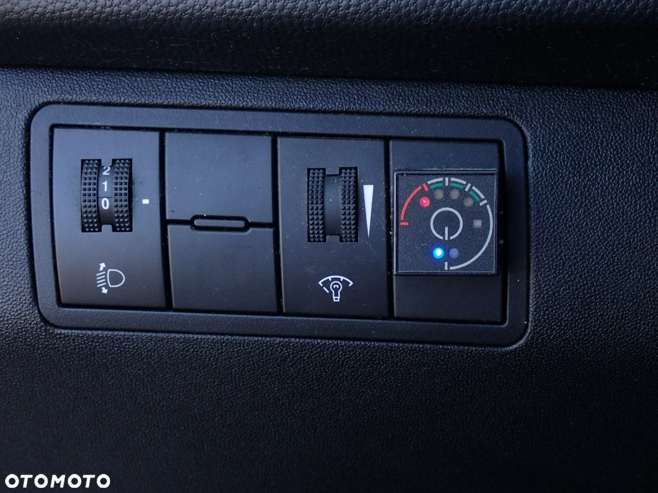 Kia Venga - 23