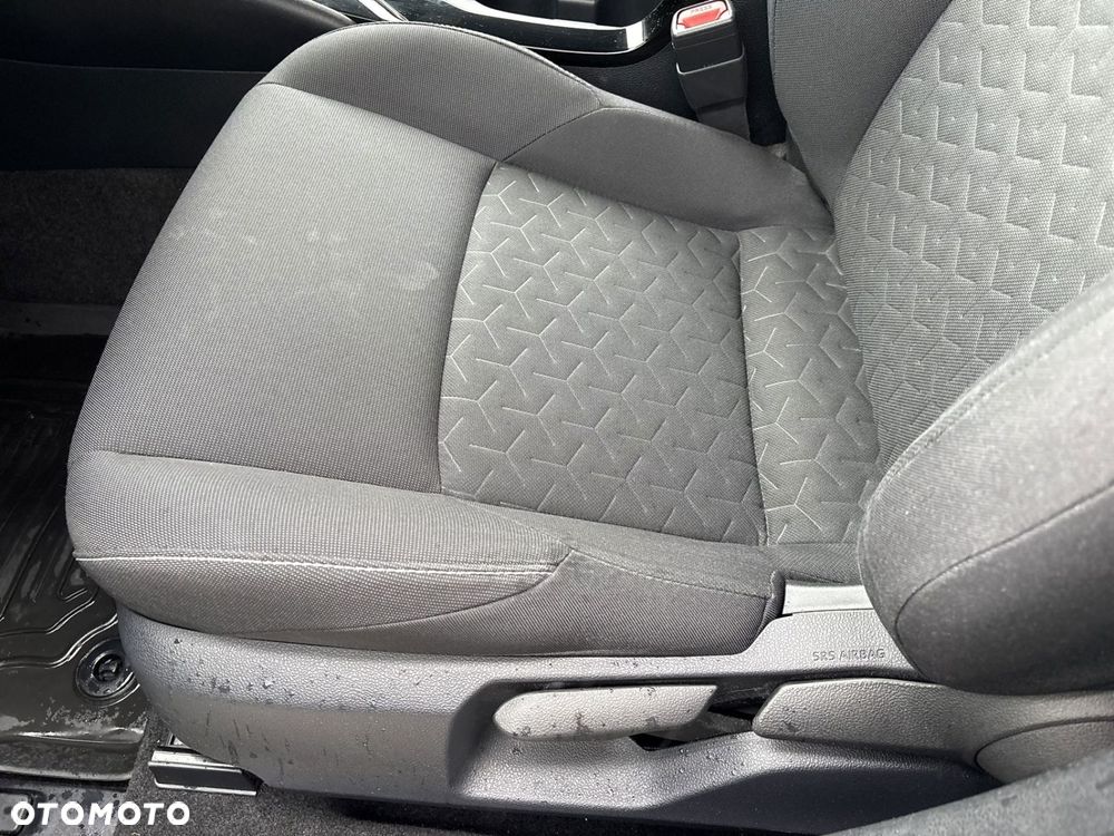 Toyota Corolla 2.0 Hybrid Comfort - 12