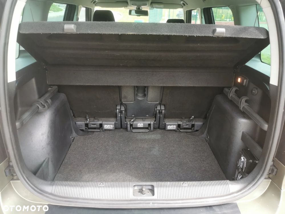 Skoda Yeti Outdoor 2.0 TDI 4x4 DSG Adventure - 11