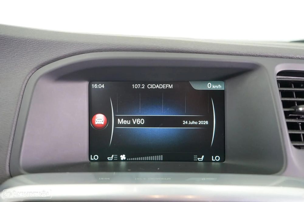 Volvo V60 2.4 D6 R-Design AWD Phev - 34