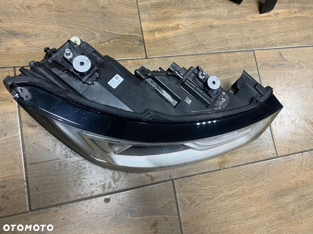 AUDI A1 8X LAMPA XENON LED PRAWA 8XA941006 - 2