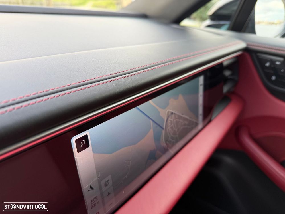 Porsche Macan 4S - 35