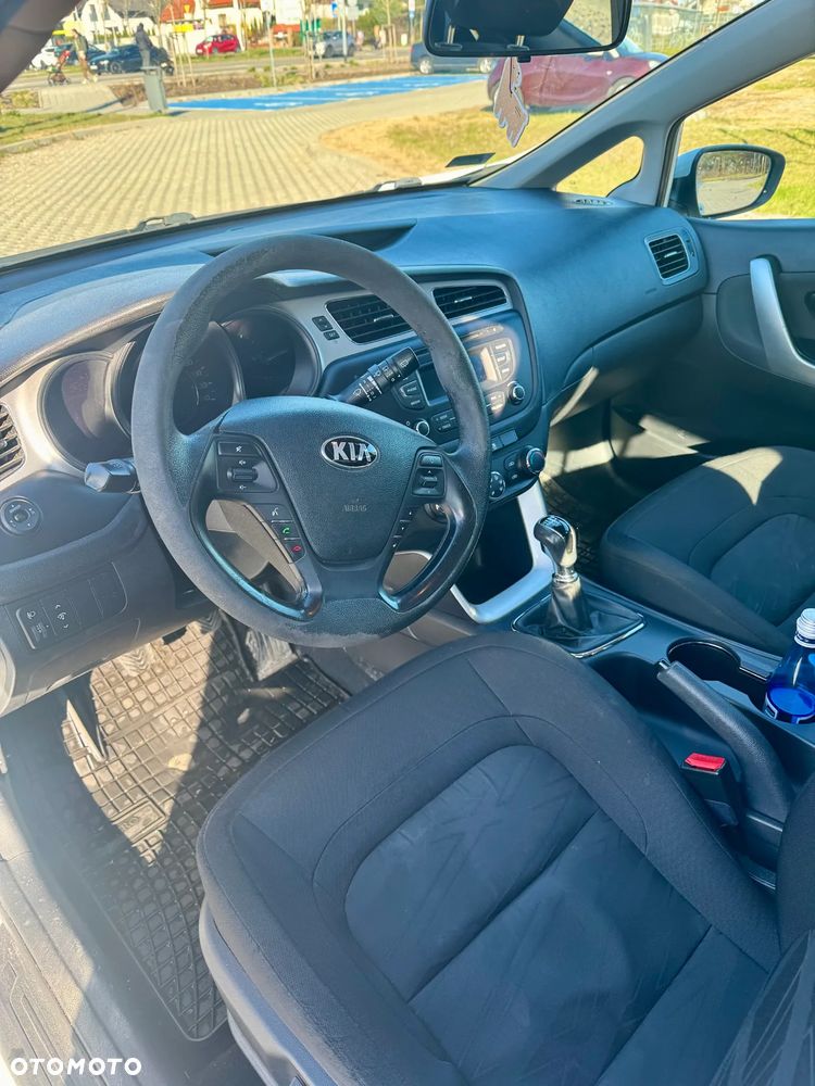 Kia Ceed 1.6 CRDi M - 6