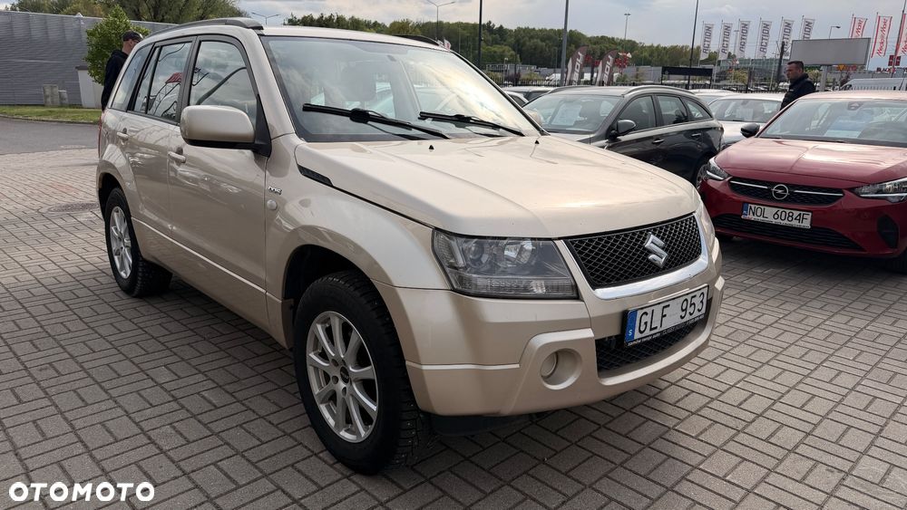 Suzuki Grand Vitara 1.9 DDiS Club - 2
