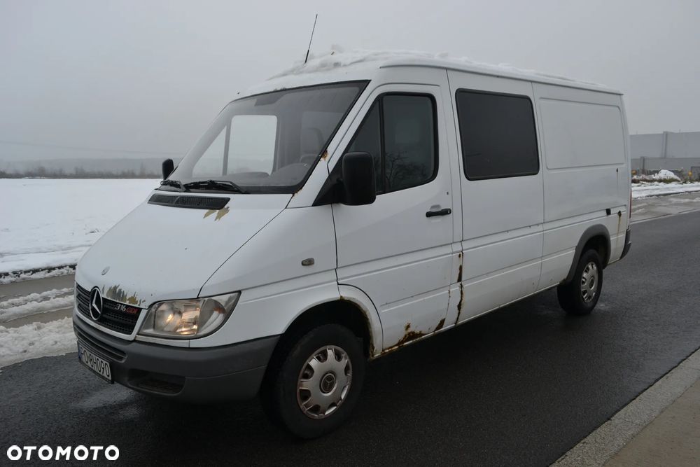 Mercedes-Benz Sprinter - 2