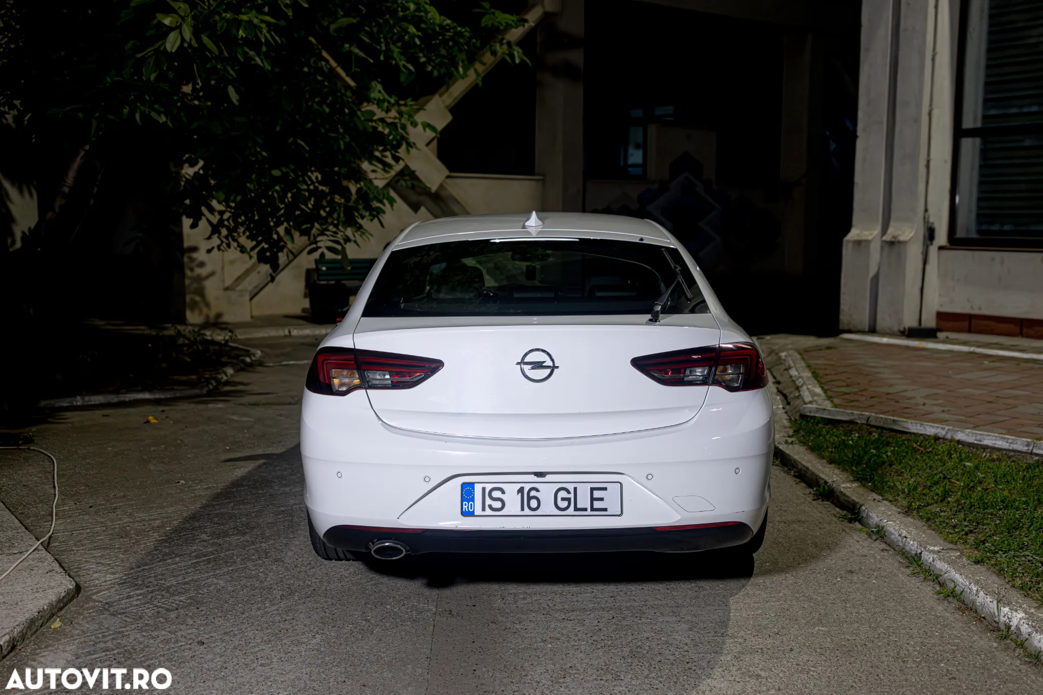 Opel Insignia Grand Sport 2.0 CDTI Start/Stop - 4