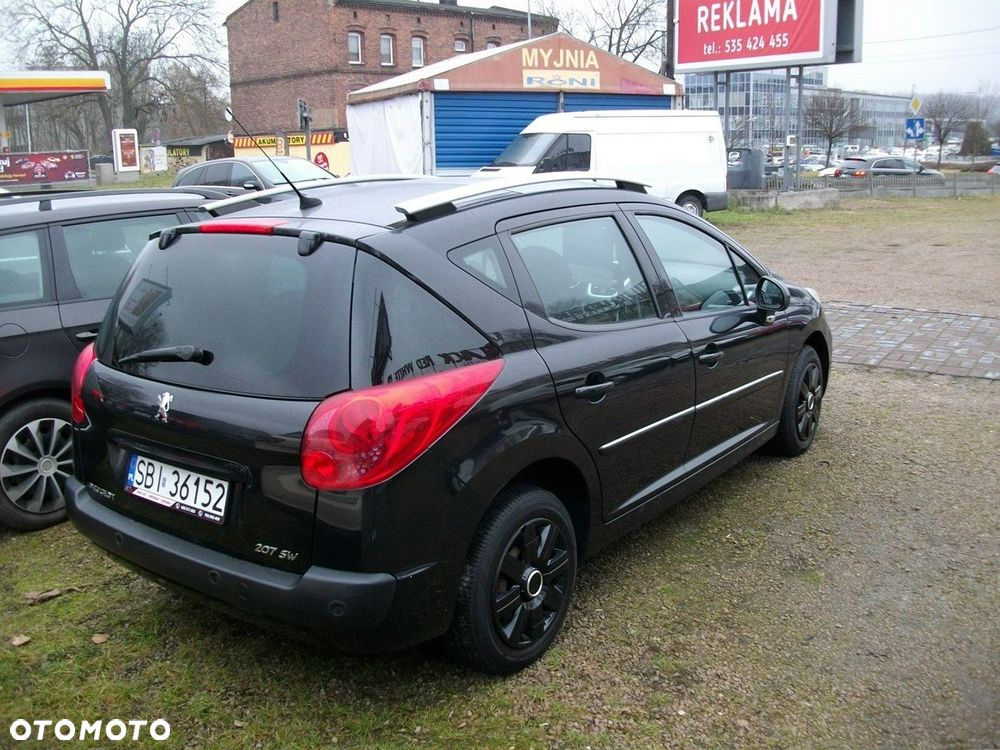 Peugeot 207 - 4