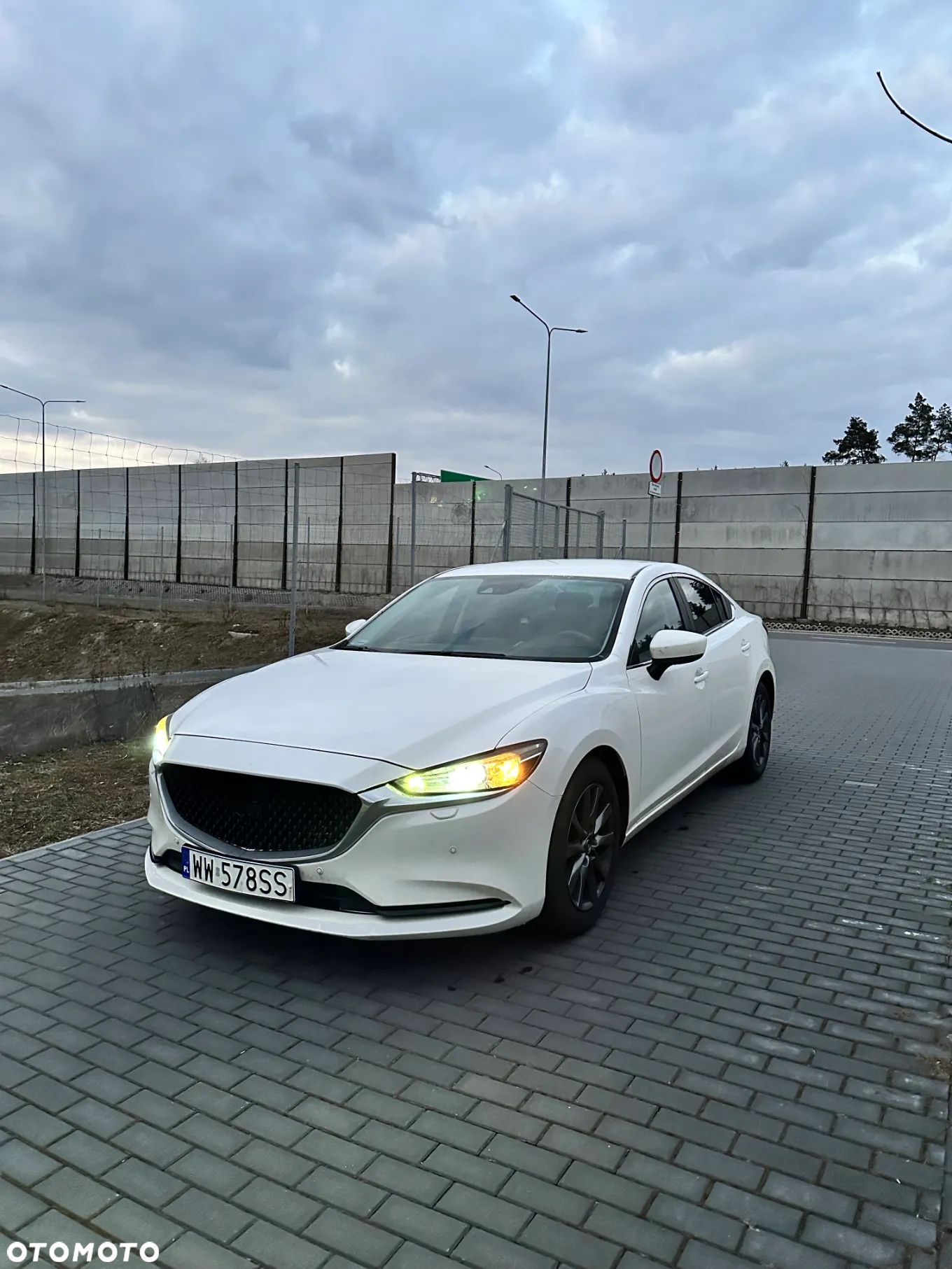 Mazda 6 2.0 SkyMotion - 1