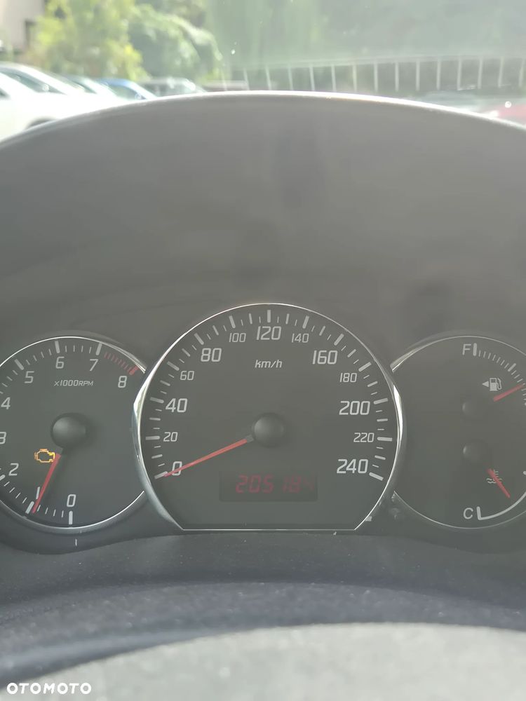 Suzuki Swift - 6