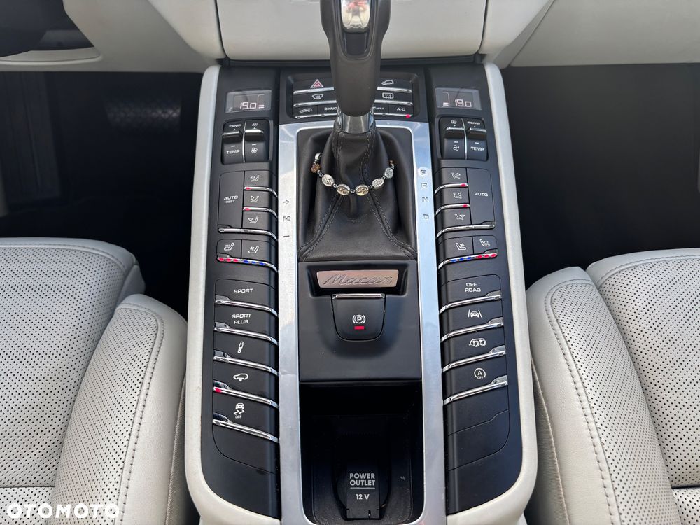 Porsche Macan GTS PDK - 21