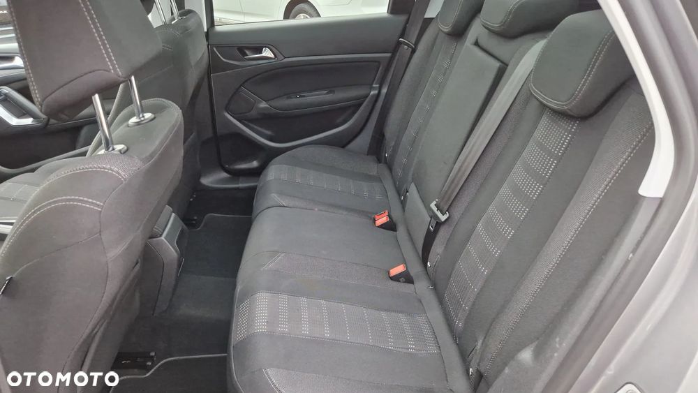 Peugeot 308 SW 1.6 BlueHDi Allure S&S - 26