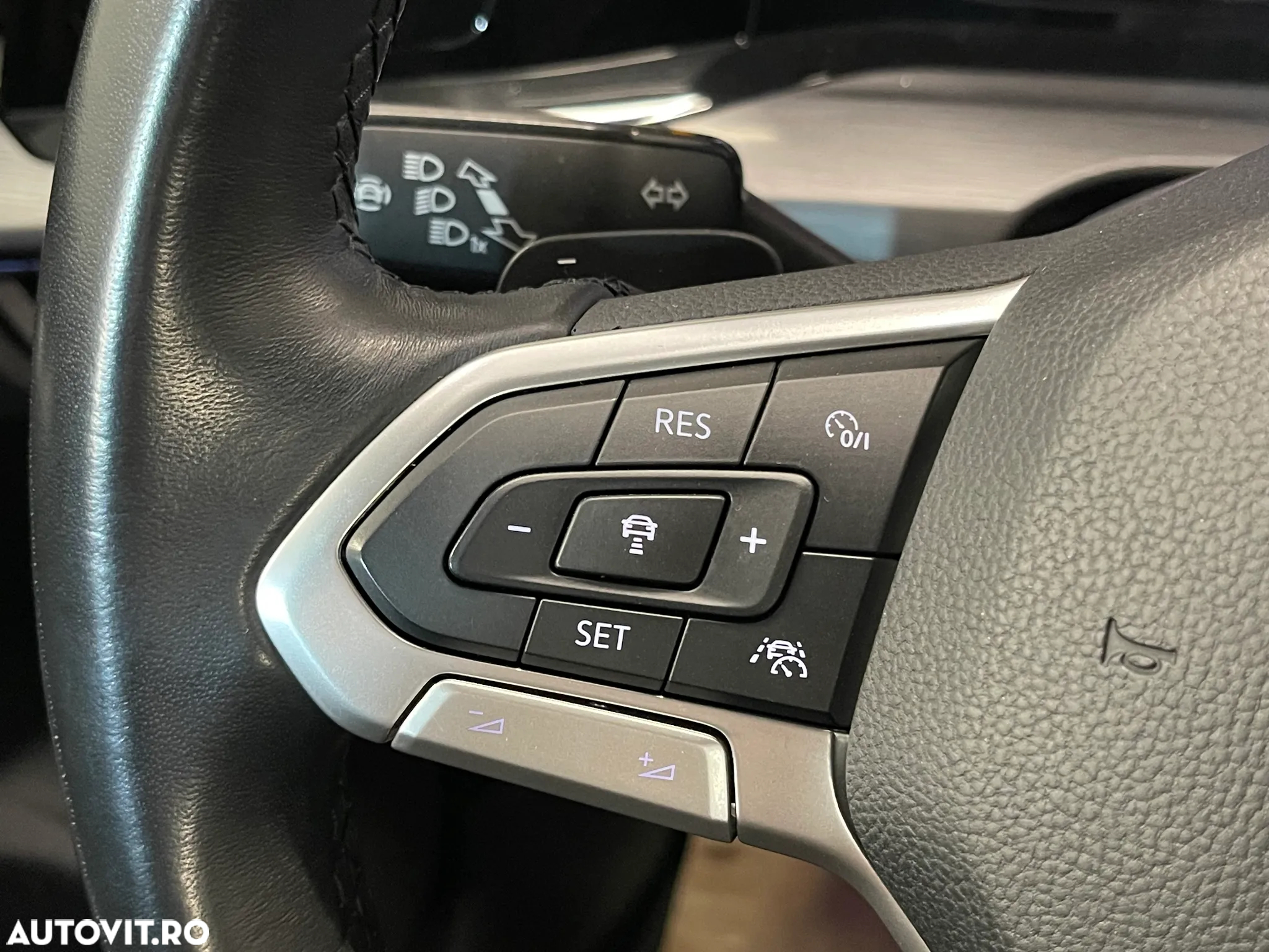 Volkswagen Golf 2.0 TDI DSG Style - 20