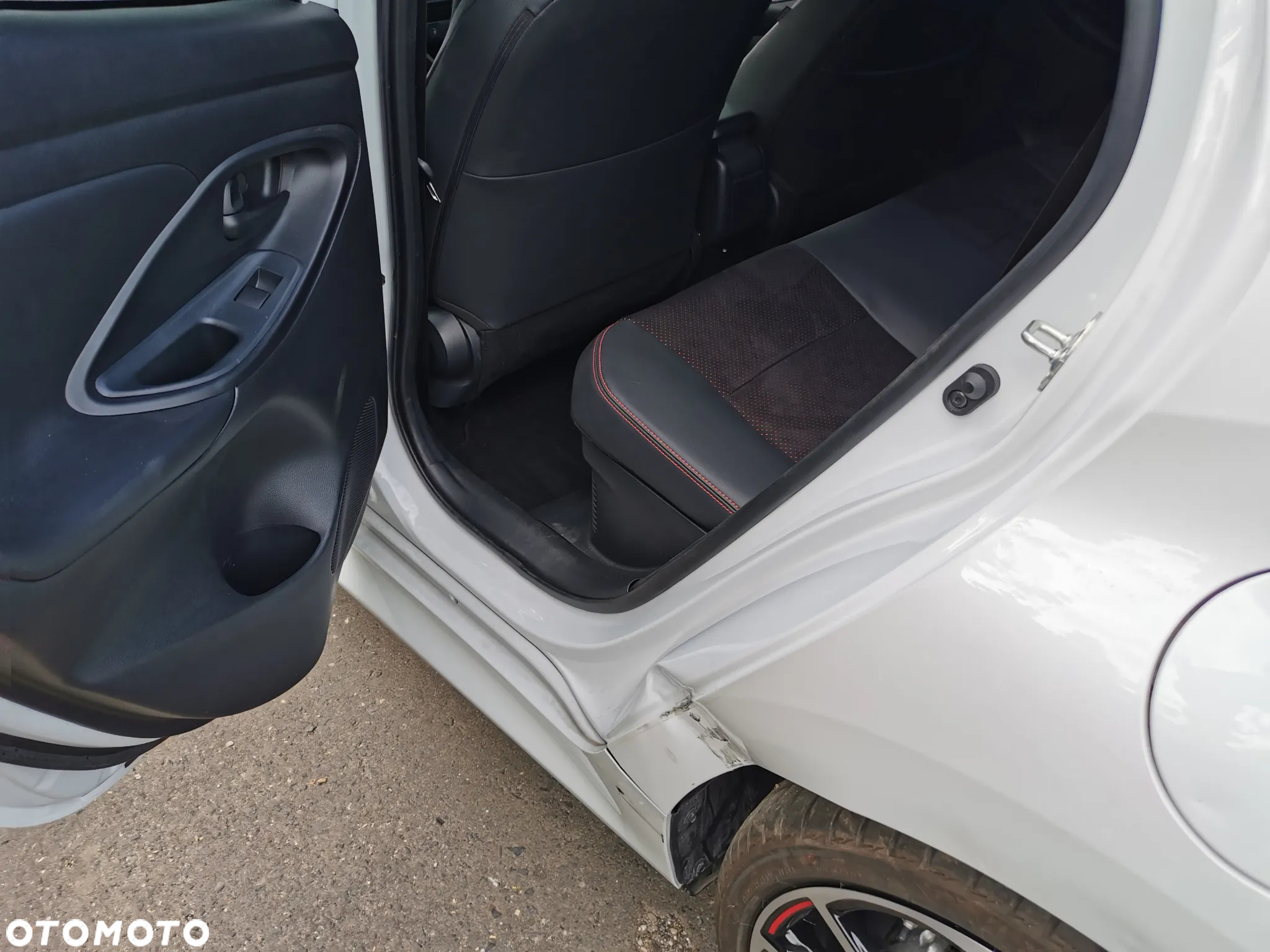 Toyota Yaris Hybrid 1.5 GR Sport - 20