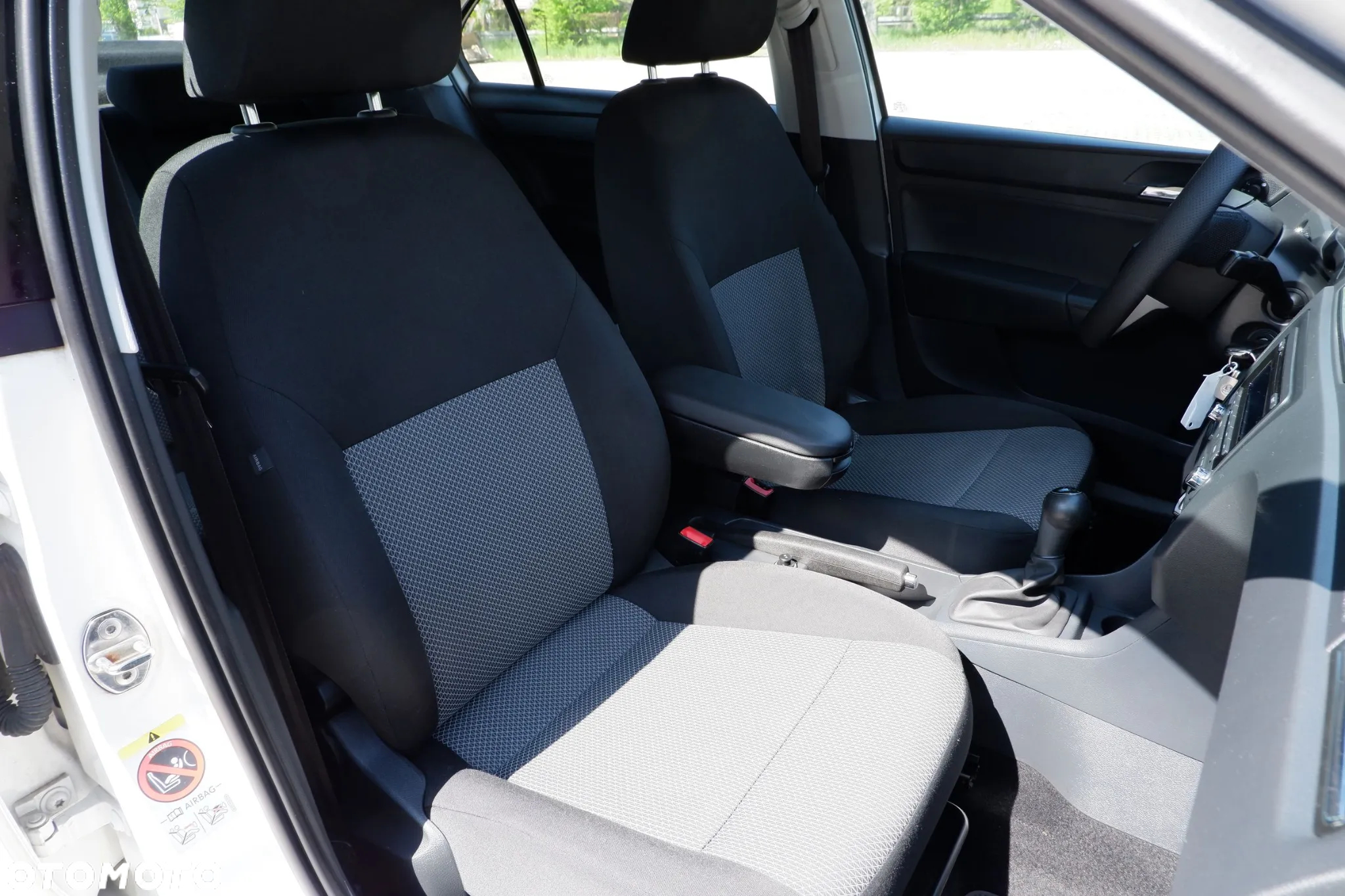 Seat Toledo 1.6 TDI DPF Ecomotive Reference Salsa - 10
