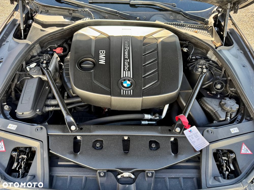 BMW Seria 5 525d - 40