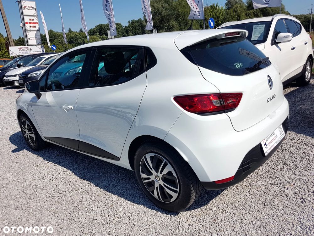 Renault Clio 1.2 16V 75 Life - 35