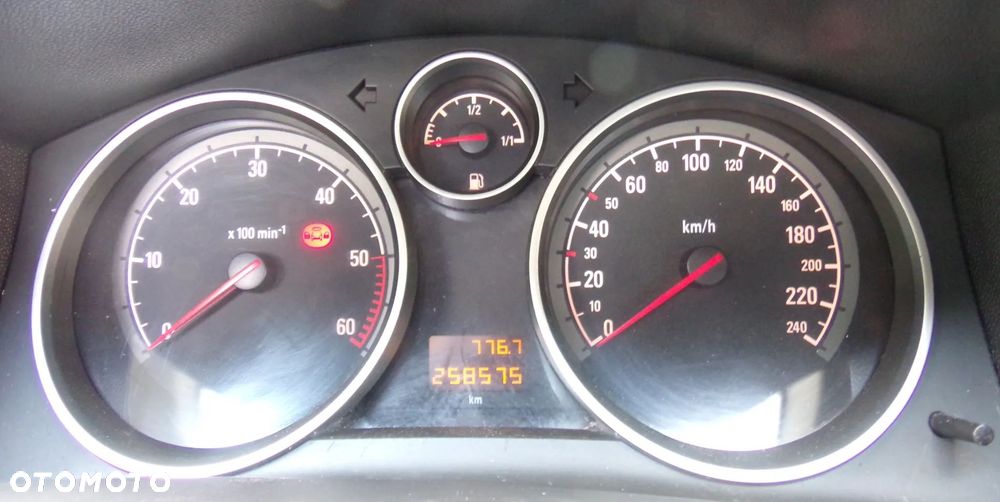 Opel Astra 1.7 CDTI DPF (119g) Edition 111 Jahre - 15