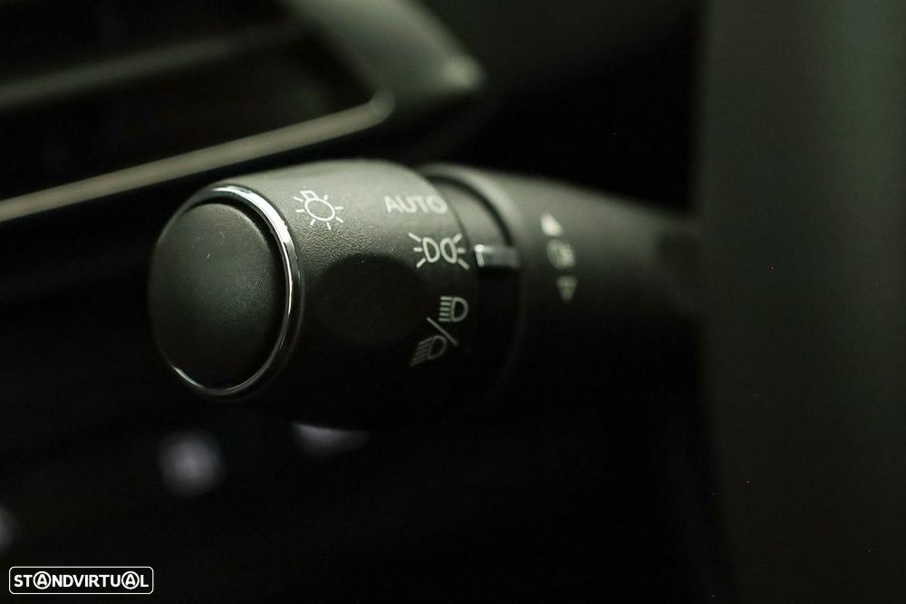 Peugeot 3008 1.6 Hybrid Allure e-EAT8 - 19