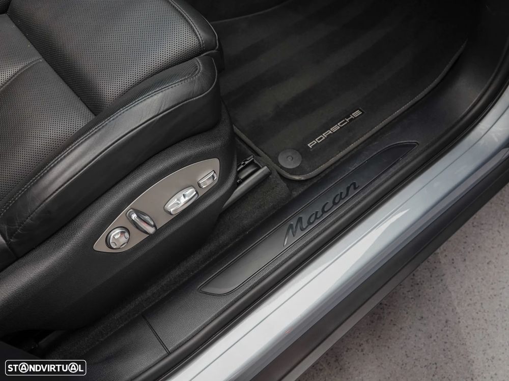Porsche Macan 2.0T - 34