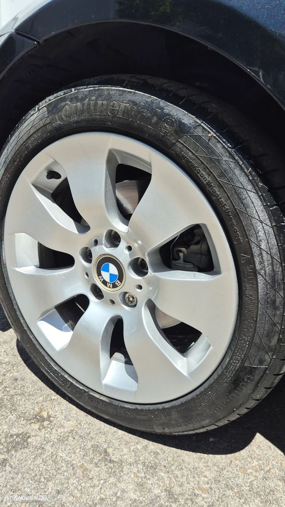 BMW 320 d Auto - 12