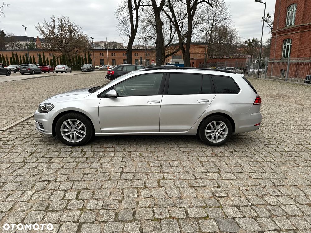 Volkswagen Golf 1.6 TDI BMT Comfortline - 3