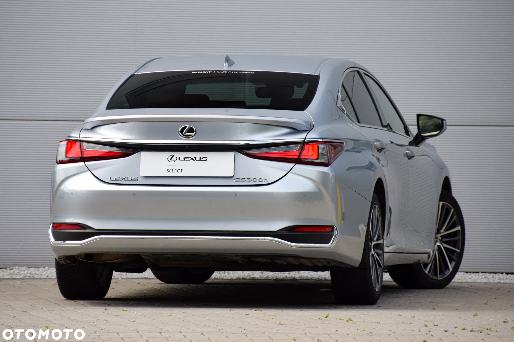 Lexus ES 300h Business Edition - 5