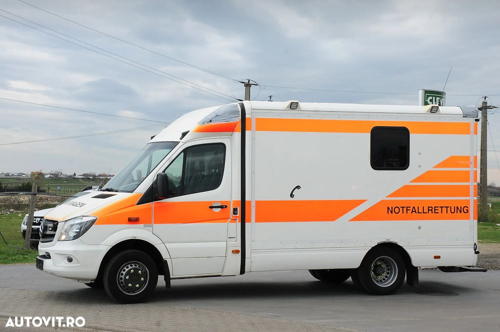 Mercedes-Benz Sprinter - 9