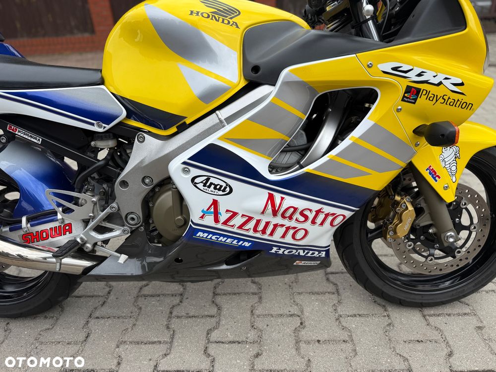 Honda CBR - 9