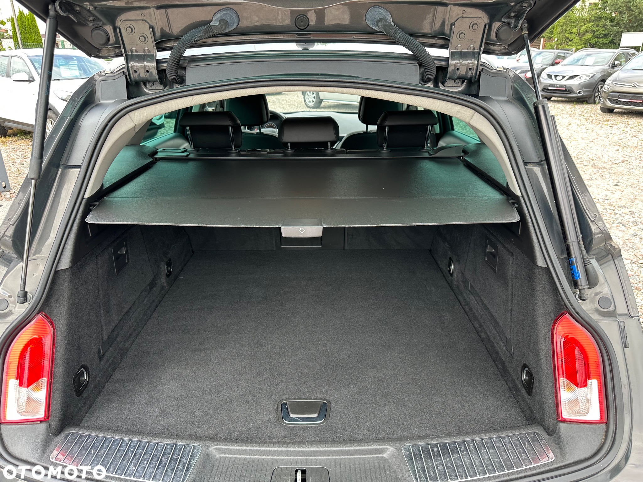 Opel Insignia - 24