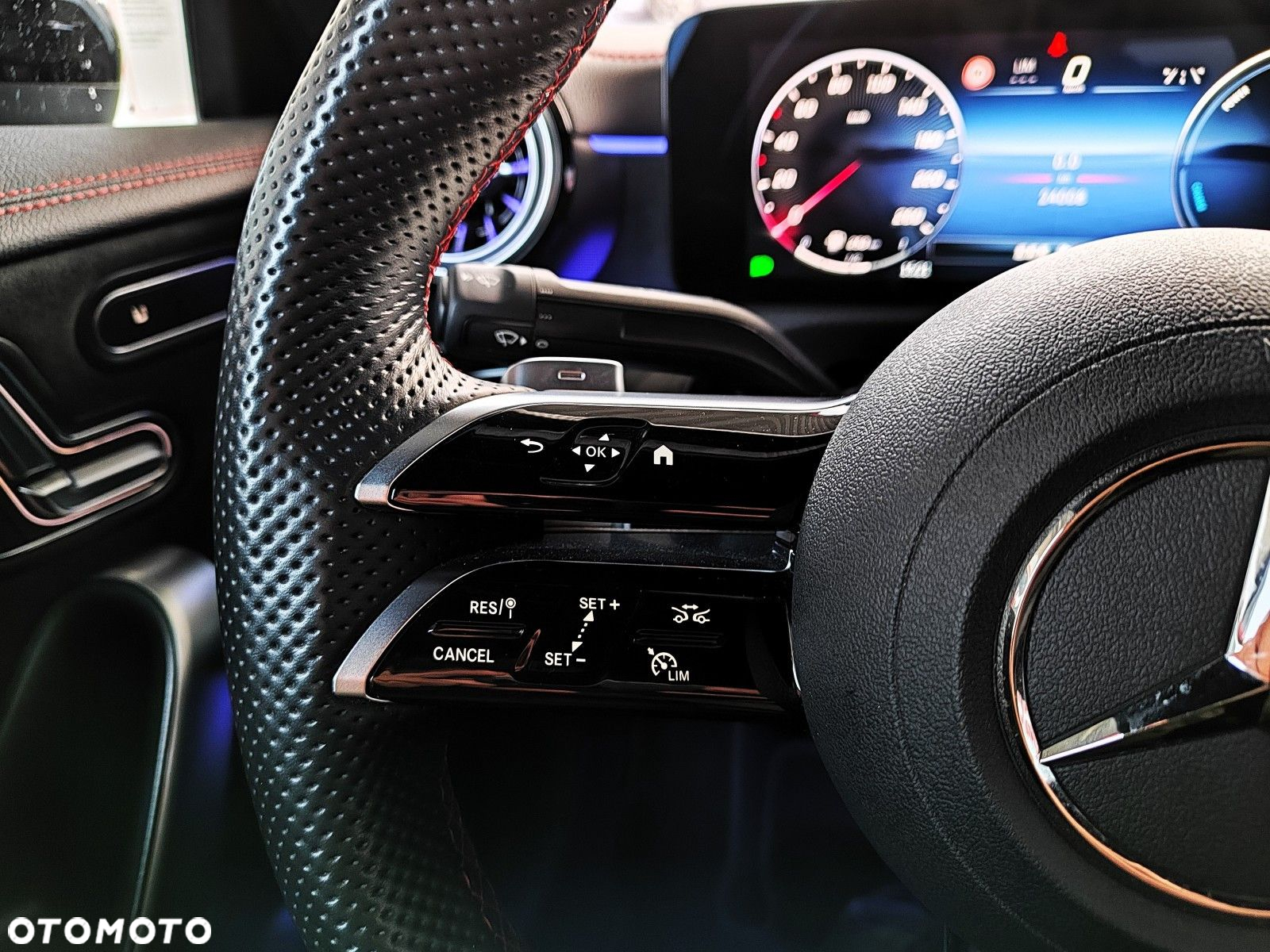 Mercedes-Benz CLA - 17