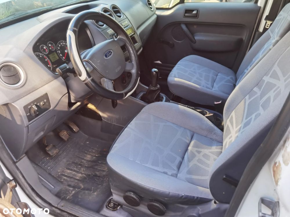 Ford Transit Conect - 5