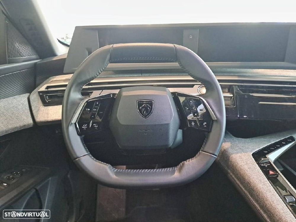 Peugeot 3008 1.2 Hybrid Allure e-DCS6 - 12