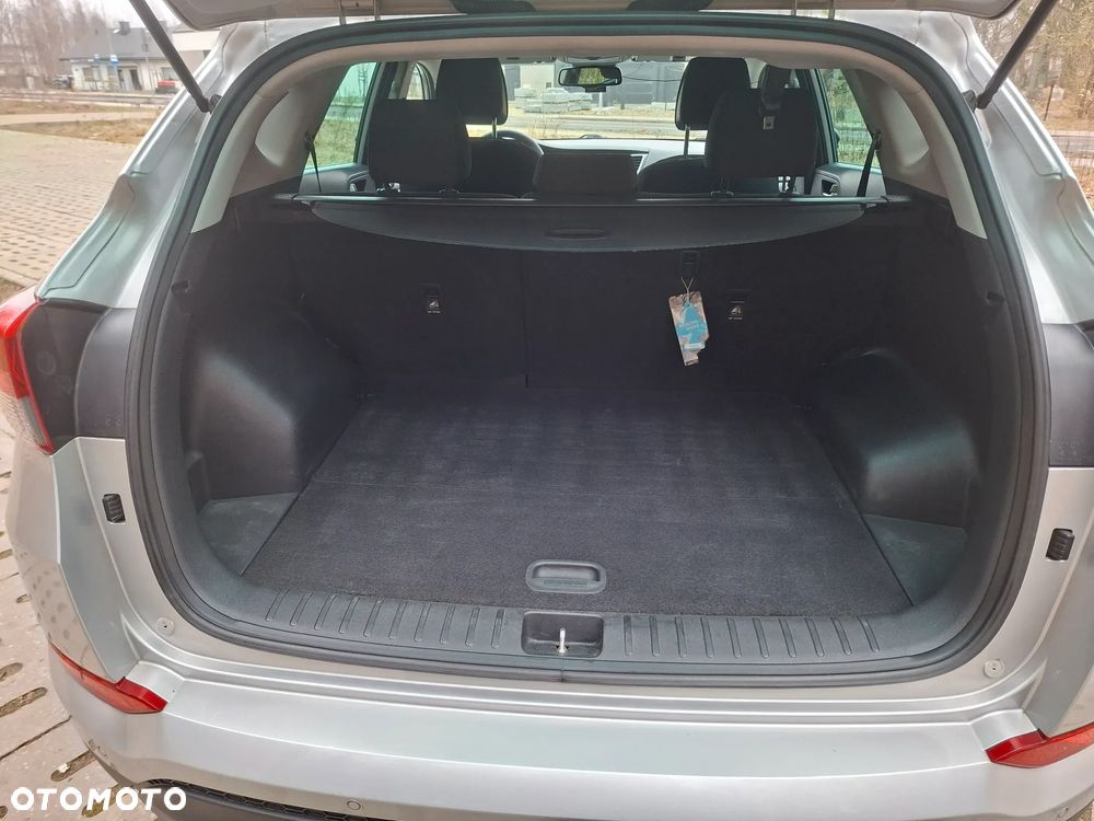 Hyundai Tucson 1.6 GDI BlueDrive Comfort 2WD - 26