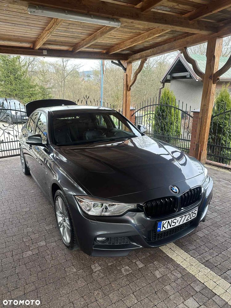 BMW Seria 3 318d xDrive M Sport - 5