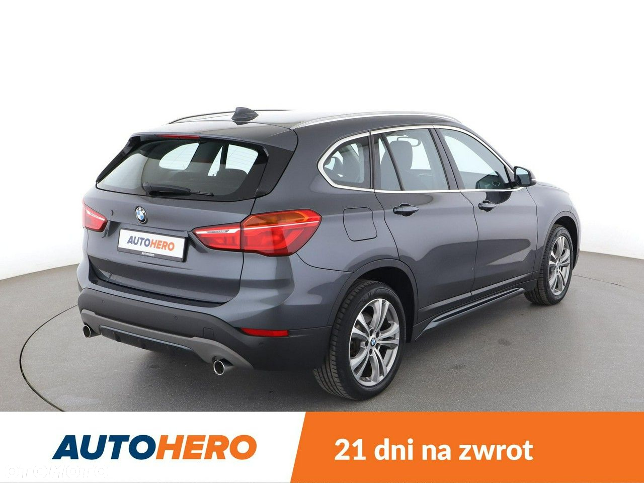 BMW X1 sDrive18d Sport Line - 7