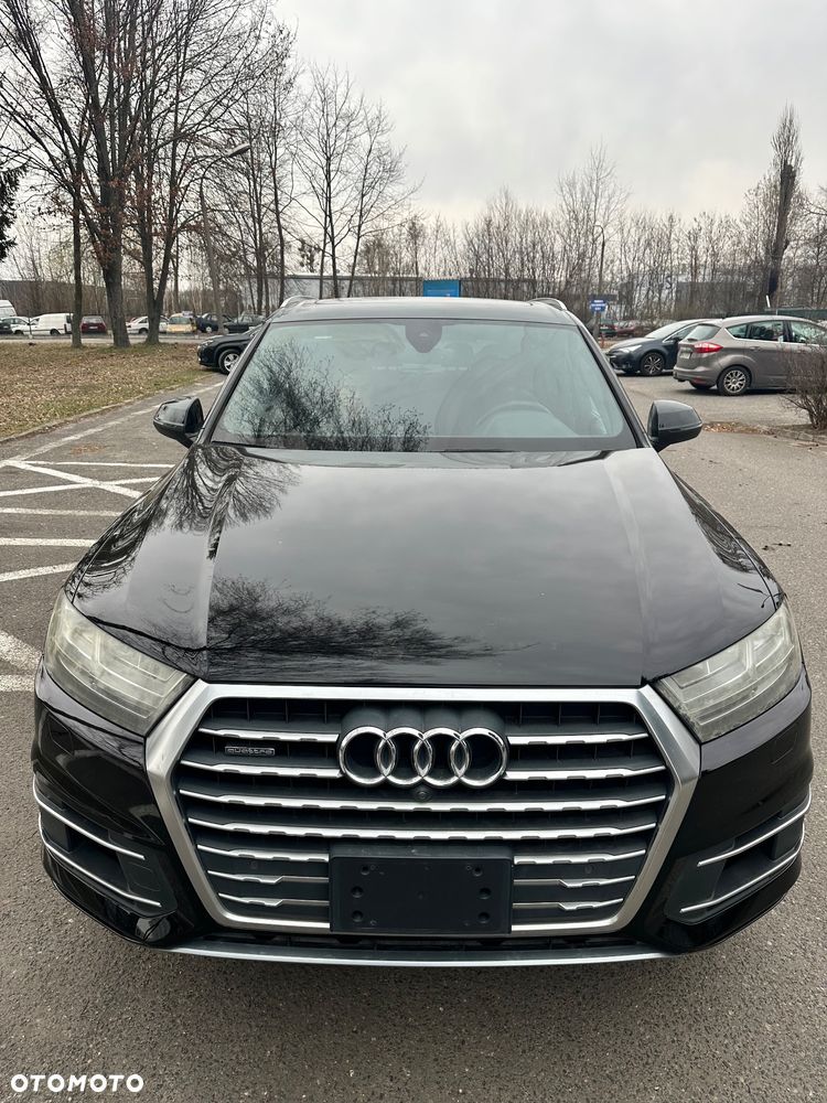 Audi Q7 - 7
