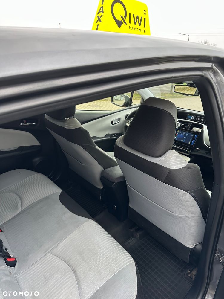 Toyota Prius - 16