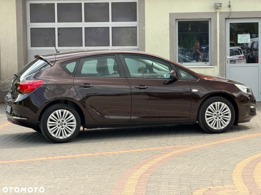 Opel Astra 1.6 Cosmo - 12