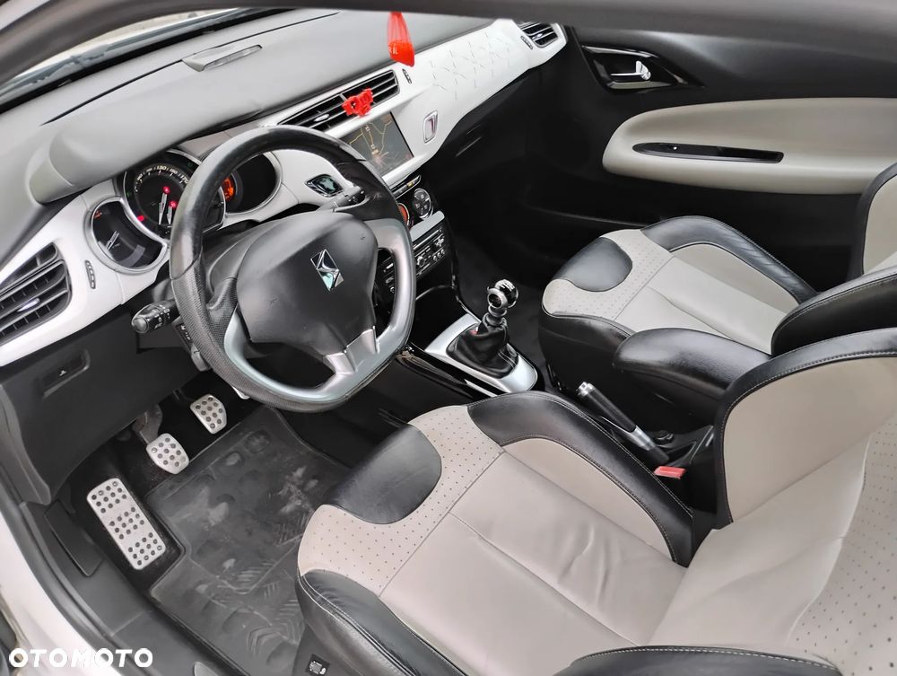 Citroën DS3 1.6 THP Ultra Prestige - 19