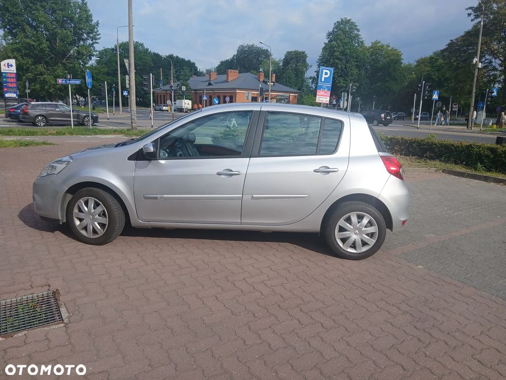Renault Clio 1.2 16V Intens - 5
