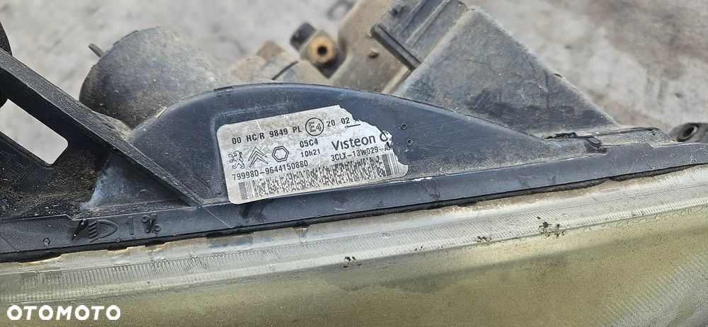 Lampa prawa przód przednia Peugeot Partner Citroen Berlingo I Lift Europa 9644150880 - 2