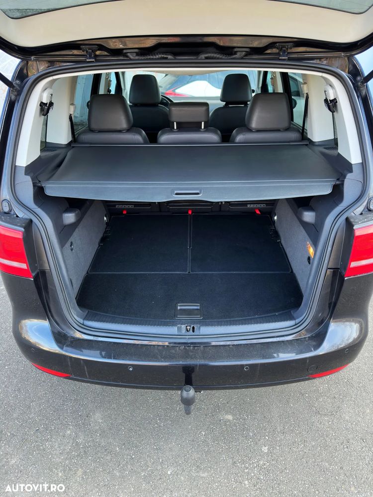 Volkswagen Touran 2.0 TDI DPF DSG Highline - 13