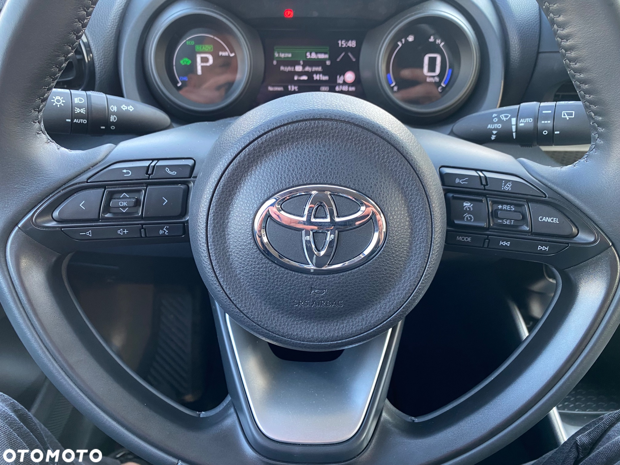 Toyota Yaris Hybrid 1.5 VVT-i Premiere Edition - 14