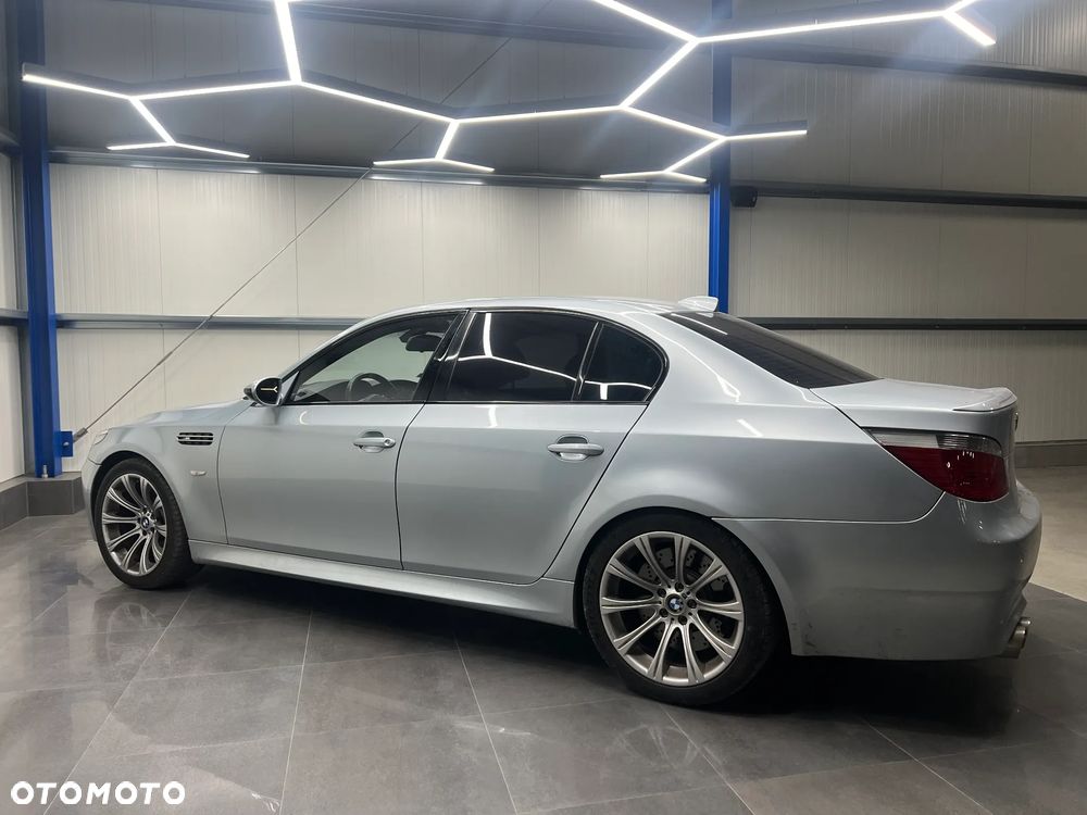 BMW M5 - 12