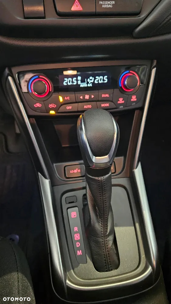Suzuki SX4 S-Cross 1.5 DualJet Hybrid Premium Plus SP AGS - 11