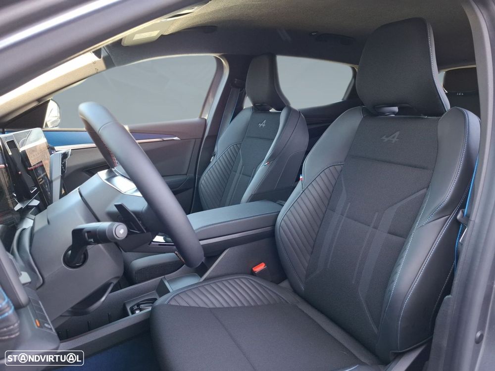Renault Mégane E-Tech - 11