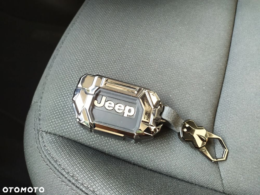 Jeep Wrangler Unlimited Hard-Top 3.6 Automatik Sahara - 3