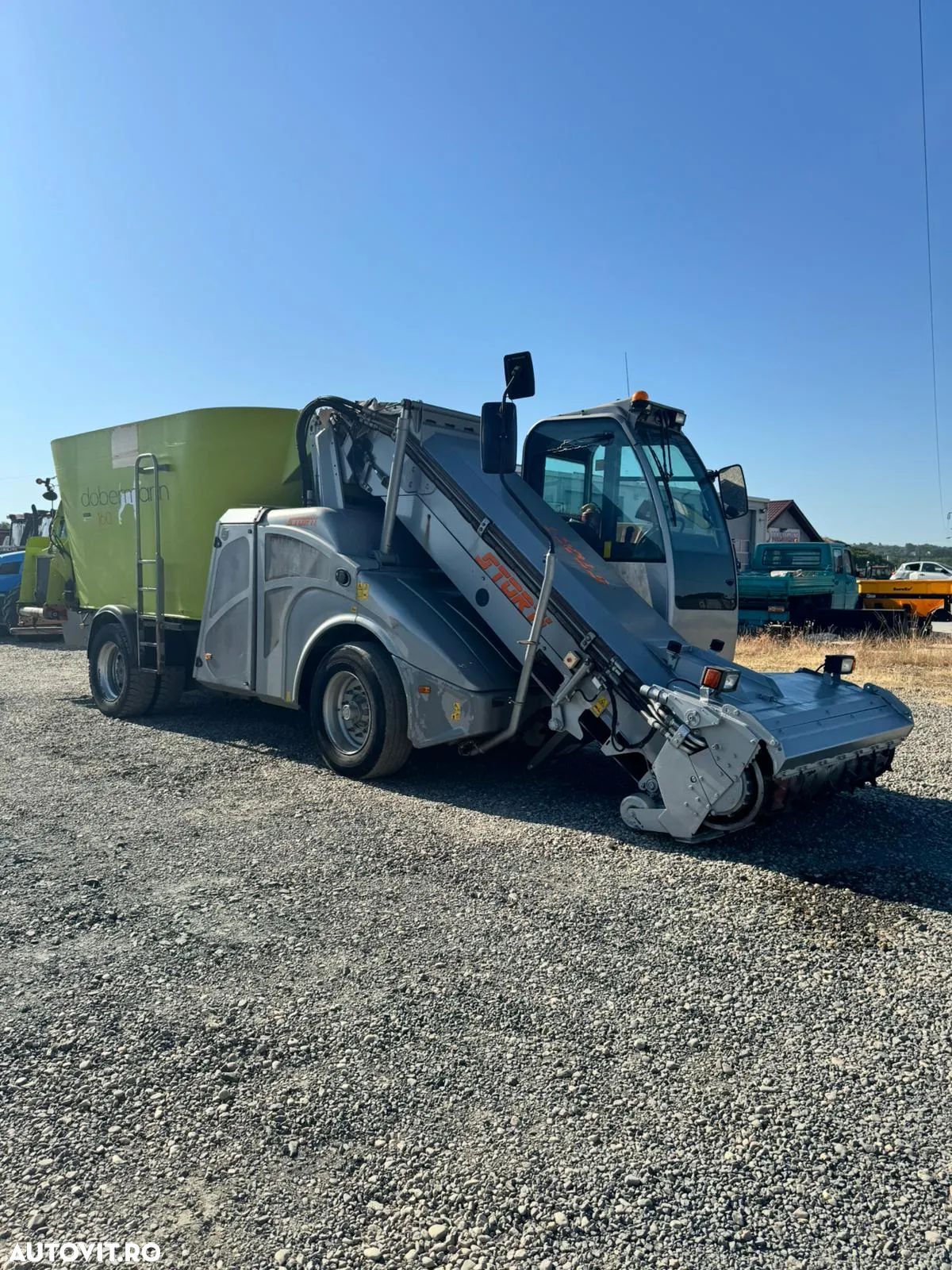 Altul Remorca Tehnologica Autopropulsanta Doberman DB160 HS. 16 M3 - 1
