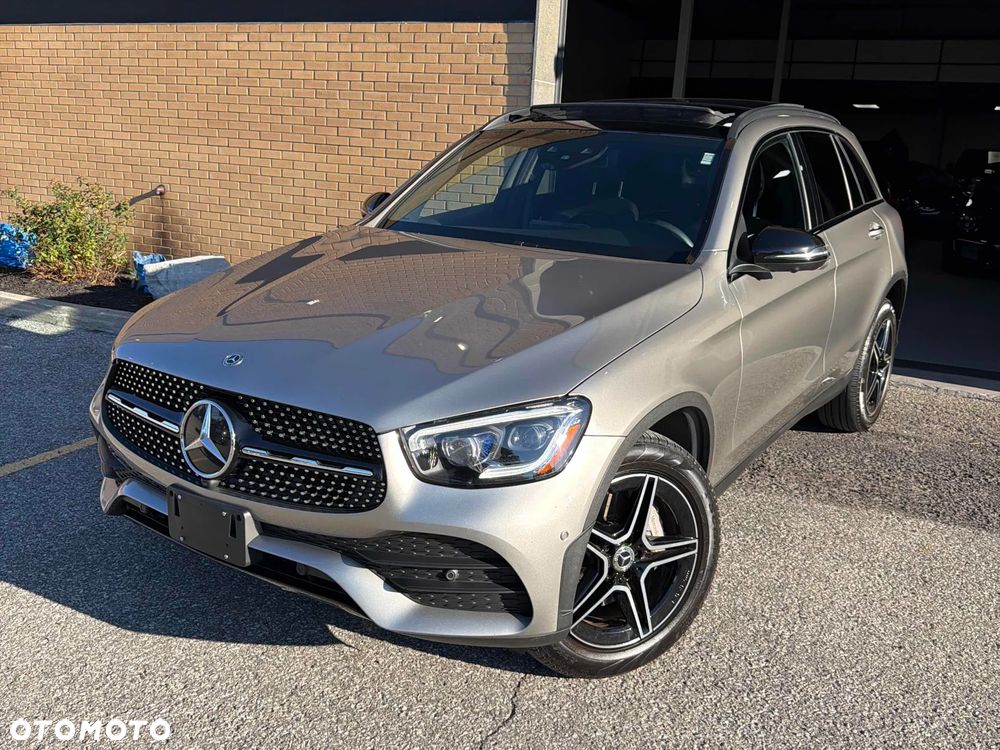 Mercedes-Benz GLC 300 4Matic 9G-TRONIC AMG Line - 2